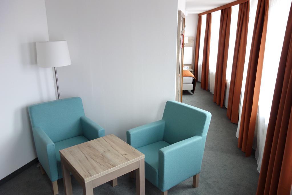 Komfort Hotel Ludwigsburg Buitenkant foto